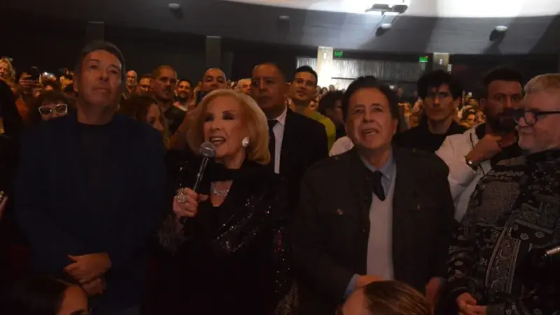 MIRTHA LEGRAND FUE A VER EL MUSICAL «MAMMA MÍA!» QUE PROTAGONIZA FLORENCIA PEÑA EN EL TEATRO COLISEO DE LA CIUDAD DE BUENOS AIRES.
