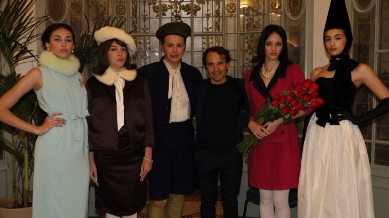 @ARTEMIS: EL DISEÑADOR SANTIAGO ARTEMIS PRESENTÓ SU COLECCIÓN, QUE RECREA EL ESTILO DE JACQUELINE KENNEDY ONASSIS, EN LA ALIANZA FRANCESA DE BUENOS AIRES.