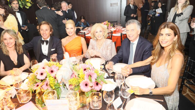 @GALA: VALERIA MAZZA Y ALEJANDRO GRAVIER CELEBRARON LA 17AVA EDICIÓN DE LA GALA A BENEFICIO DE LA SALA DE CUIDADOS INTENSIVOS PEDIÁTRICOS DEL HOSPITAL AUSTRAL. SE RECAUDARON 175 MIL DÓLARES.