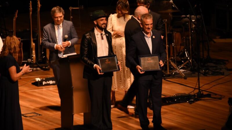 @SOLIDARIO: ABEL PINTOS SE CONVIRTIO EN EL NUEVO PADRINO DEL HOSPITAL DE NIÑOS Y ES LA NUEVA VOZ SOLIDARIA DE LA INSTITUCIÓN.
