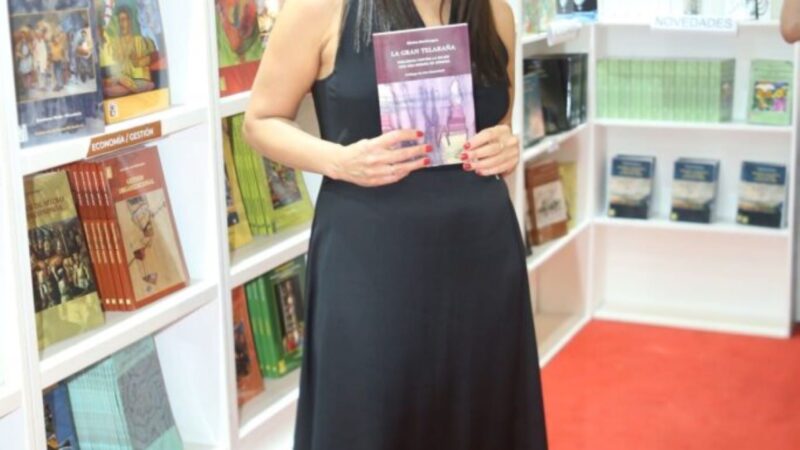 @SILVINA BENTIVEGNA JUNTO A @ANA ROSENFEL DARÁN UN CONVERSATORIO SOBRE VIOLENCIA DE GÉNERO EN CONMEMORACIÓN AL DÍA INTERNACIONAL DE LA NO VIOLENCIA CONTRA LA MUJER ABORDANDO SUS LIBROS «LA GRAN TELARAÑA», «MUJERES» Y «EL TERROR DE LOS MARIDOS».